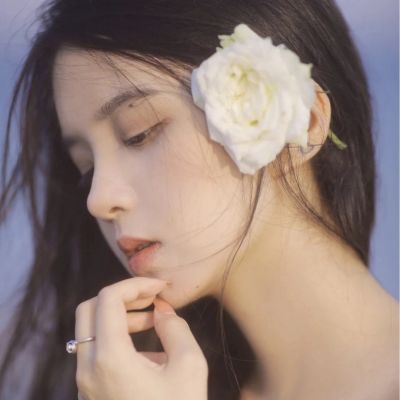 2023清新脱俗头像(精选22张)