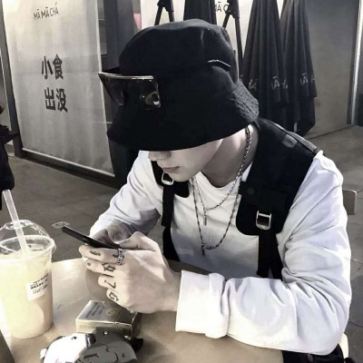 吸引妇女添加的男头像(精选24张)