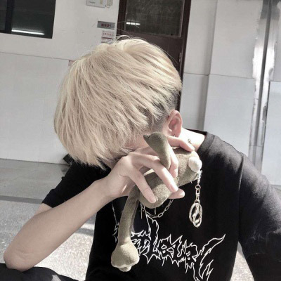 吸引妇女添加的男头像(精选24张)