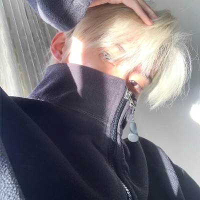 2023年最火的帅哥微信头像(精选24张)