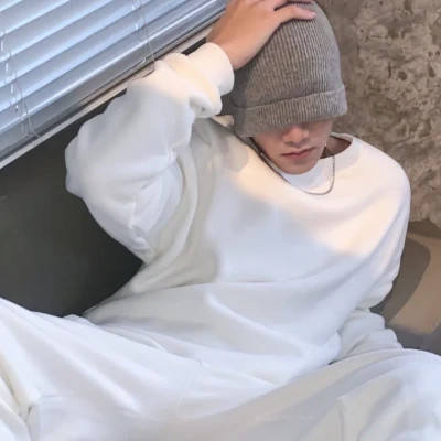 2023年最火的帅哥微信头像(精选24张)