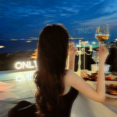 2023最火女人头像(22张)