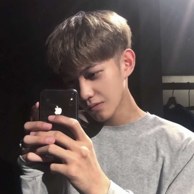 2023最火帅气真人版头像(精选30张)