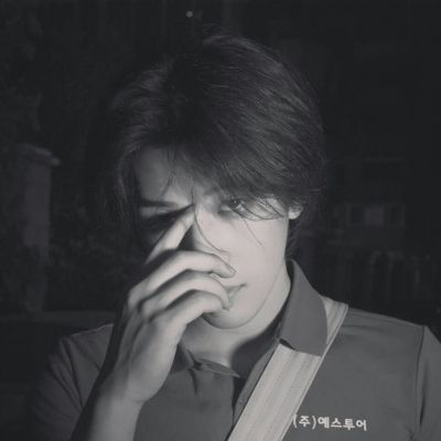 2023最火帅气真人版头像(精选30张)