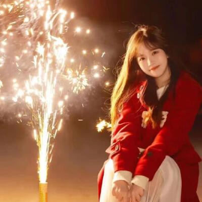 2023最火红色头像(18张)