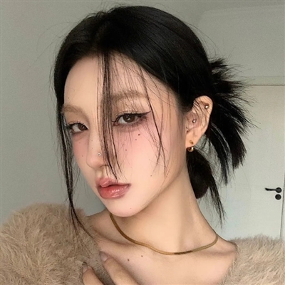 2023年最火拽姐头像(精选24张)