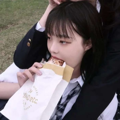 2023最火女闺蜜头像(精选24张)