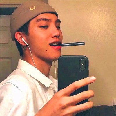 2023年最潮流男头像(精选24张)