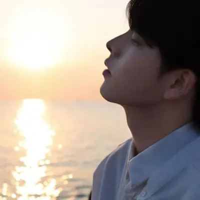 2023年最潮流男头像(精选24张)