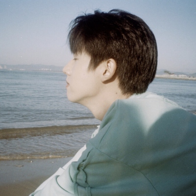 2023高冷最火的头像(精选32张)