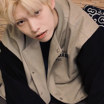 2023高冷最火的头像(精选32张)