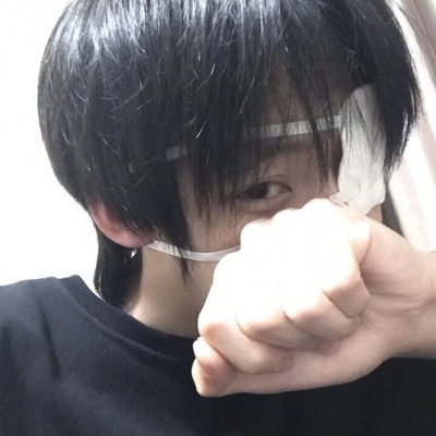 2023高冷最火的头像(精选32张)