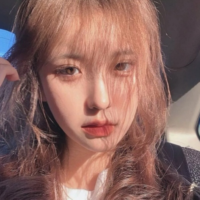 干净又好看的气质头像女(34张)