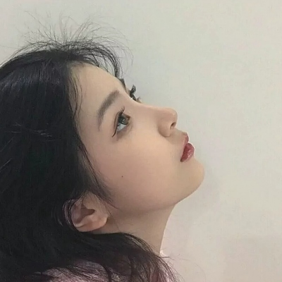 干净又好看的气质头像女(34张)