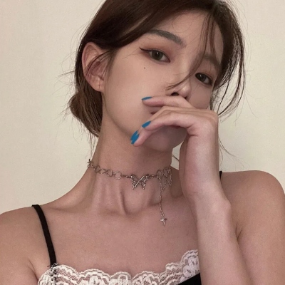 很独特的头像图片女(精选17张)