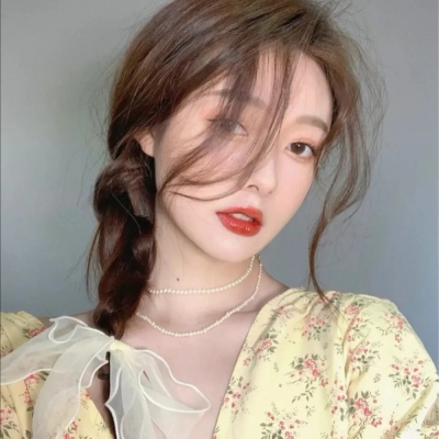 很独特的头像图片女(精选17张)