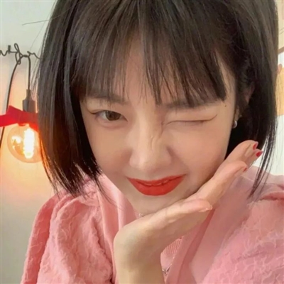 安静又温柔又沉稳的女生头像(精选24张)