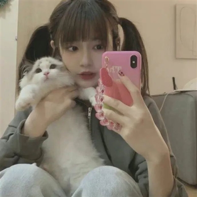 安静又温柔又沉稳的女生头像(精选24张)