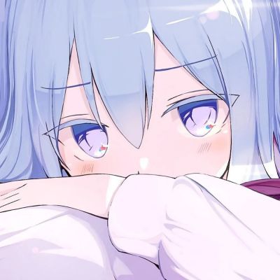 伤感又好看的头像动漫女(24张)