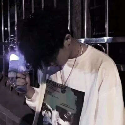 彻底绝望的头像男生(22张)