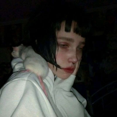 丧到极致的女生头像图片(精选22张)