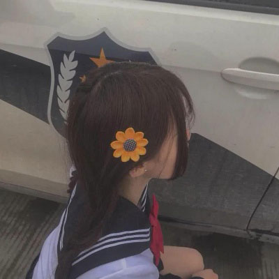 让人心碎到哭的头像女背影(精选30张)