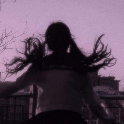 让人心碎到哭的头像女背影(精选30张)