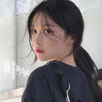 2023最火的伤感女头像(18张)