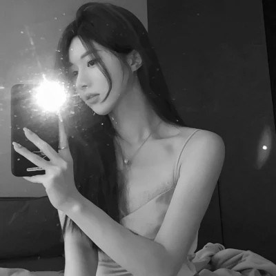 2023年最霸气黑白头像(精选24张)