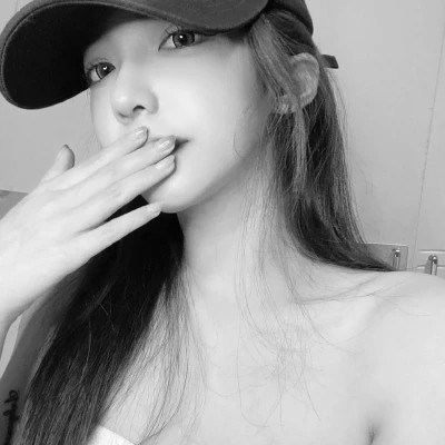 2023年最霸气黑白头像(精选24张)