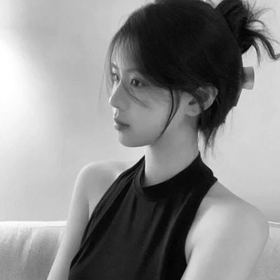 2023年最霸气黑白头像(精选24张)