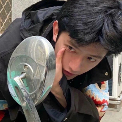 高端有品位的微信头像男(24张)