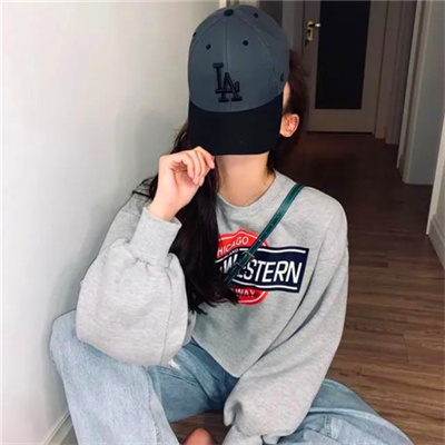 干净又好看的气质头像(16张)