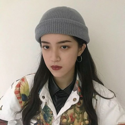 女生沉稳大气头像(22张)