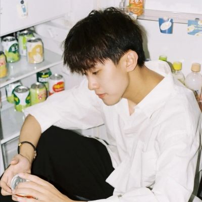 很酷很帅的男生头像真人(32张)