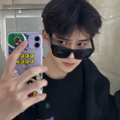 很酷很帅的男生头像真人(32张)