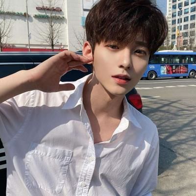 很酷很帅的男生头像真人(32张)