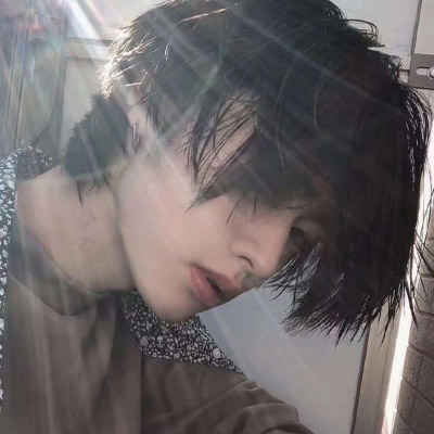 2023网红男生头像(精选15张)