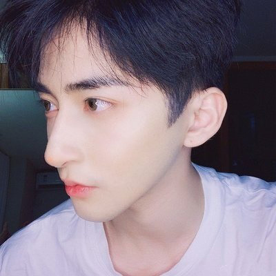 2023网红男头像(精选24张)