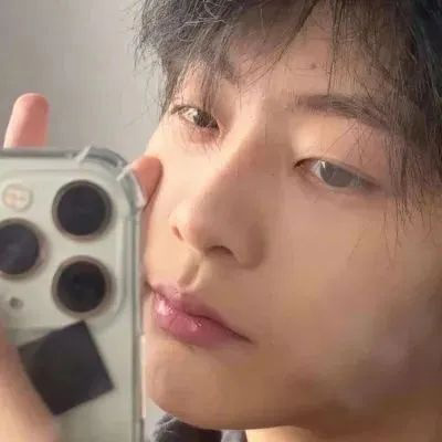 2023网红男头像(精选24张)