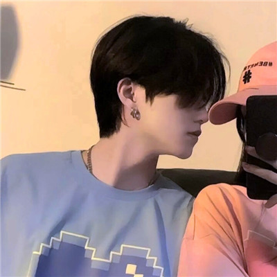 微信头像真人情侣2023最火图片(26张)