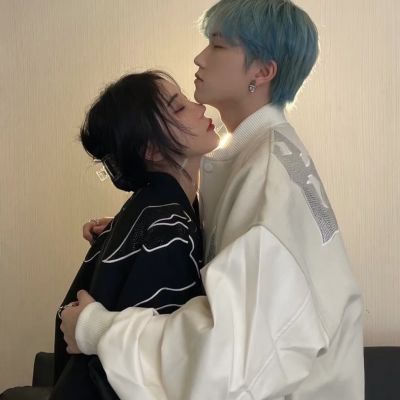 浪漫甜蜜爱情情侣头像一对两张图片(12张)