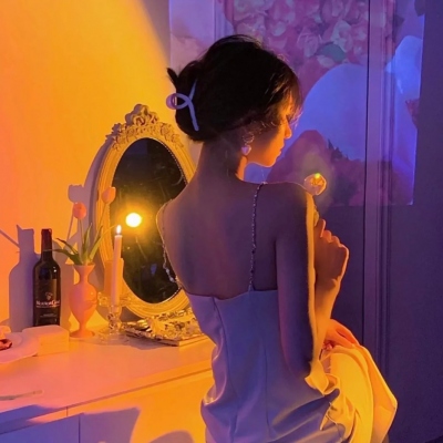 高清成熟气质女人的头像图片(24张)