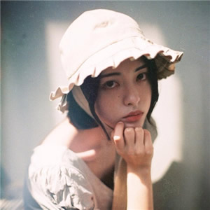 高清头像女生简单气质图片(24张)