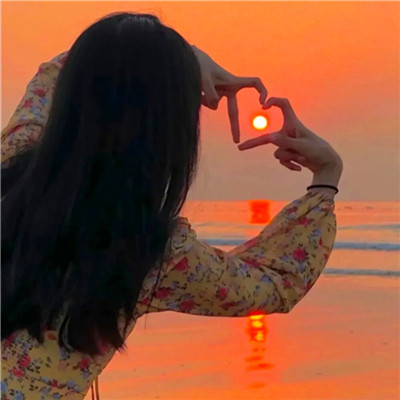 2023最新潮流女生头像(精选24张)