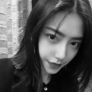 成熟御姐黑白头像(精选24张)