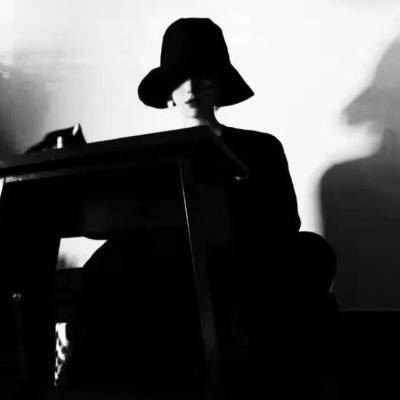 成熟御姐黑白头像(精选24张)