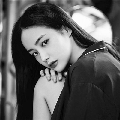 成熟御姐黑白头像(精选24张)
