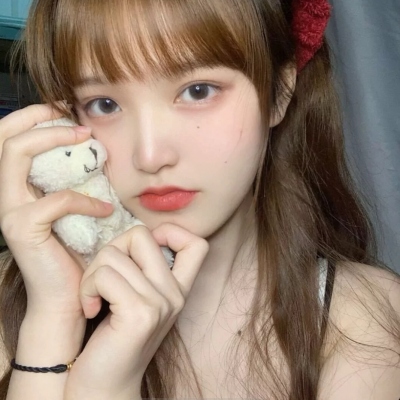 很欲很撩的女生头像(24张)