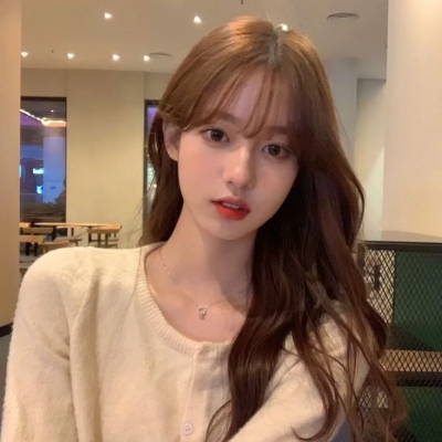 很欲很撩的女生头像(24张)